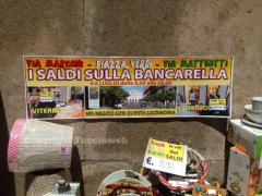 I saldi sulla bancarella