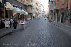 I saldi sulla bancarella