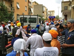 Viterbo - I sikh invadono il Pilastro