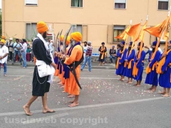 Viterbo - I sikh invadono il Pilastro