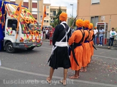 Viterbo - I sikh invadono il Pilastro