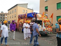 Viterbo - I sikh invadono il Pilastro