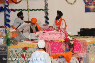 I sikh invadono Viterbo