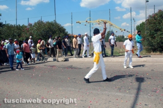 I sikh invadono Viterbo