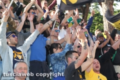 Calcio -  Viterbese - I tifosi festeggiano la serie D