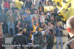 Calcio -  Viterbese - I tifosi festeggiano la serie D