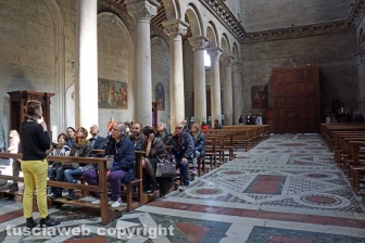 I turisti invadono la città dei Papi