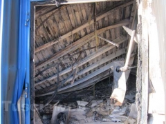 I vigili del fuoco tra le macerie