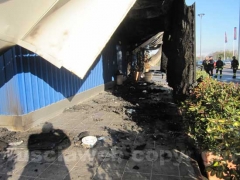 I vigili del fuoco tra le macerie