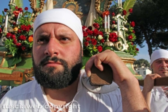 I volti della processione di Santa Maria Liberatrice