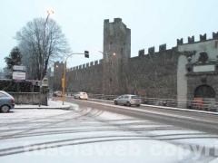 Alba con la neve a Viterbo