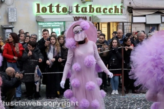 Carnevale di Ronciglione - Il sospetto di tutti è che si tratti di Marco Mengoni