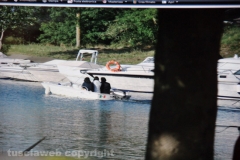 Marta - Violenza sessuale su due sorelline - Il 46enne che va a prendere le ragazzine in barca