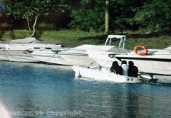 Marta - Violenza sessuale su due sorelline - Il 46enne che va a prendere le ragazzine in barca