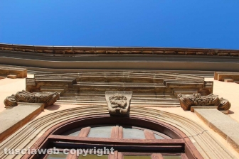 Il balcone di piazza del comune