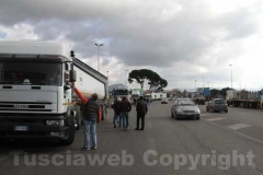 Il blocco dei Tir sulla Cassia Nord