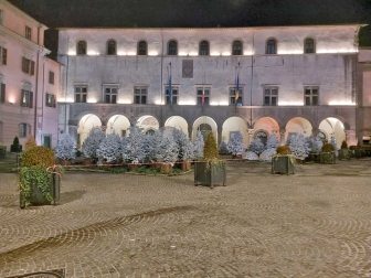 Viterbo - Il bosco innevato in piazza del Comune
