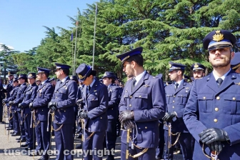 Il cambio di comando alla scuola marescialli