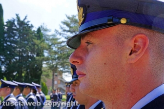 Il cambio di comando alla scuola marescialli