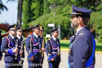 Il cambio di comando alla scuola marescialli