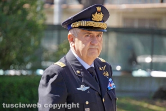 Il cambio di comando alla scuola marescialli