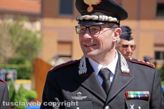 Il cambio di comando alla scuola marescialli