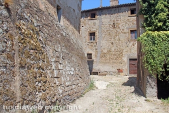 Il castello di Montecalvello