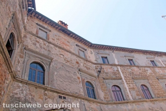 Il castello di Montecalvello