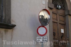 Il divieto di transito a piazza San Lorenzo dalle 20 alle 8