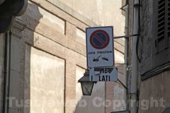 Un inutile divieto di sosta