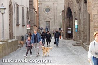 Il centro storico invaso dai turisti