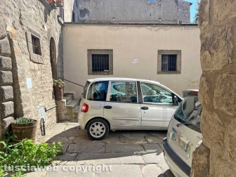 Il centro storico tra via Romanelli e piazza Padella