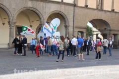 Il centrosinistra festeggia a piazza del comune