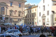 Il centrosinistra festeggia a piazza del comune