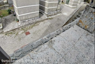 Montefiascone - Il degrado al cimitero