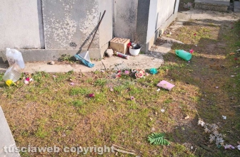 Montefiascone - Il degrado al cimitero