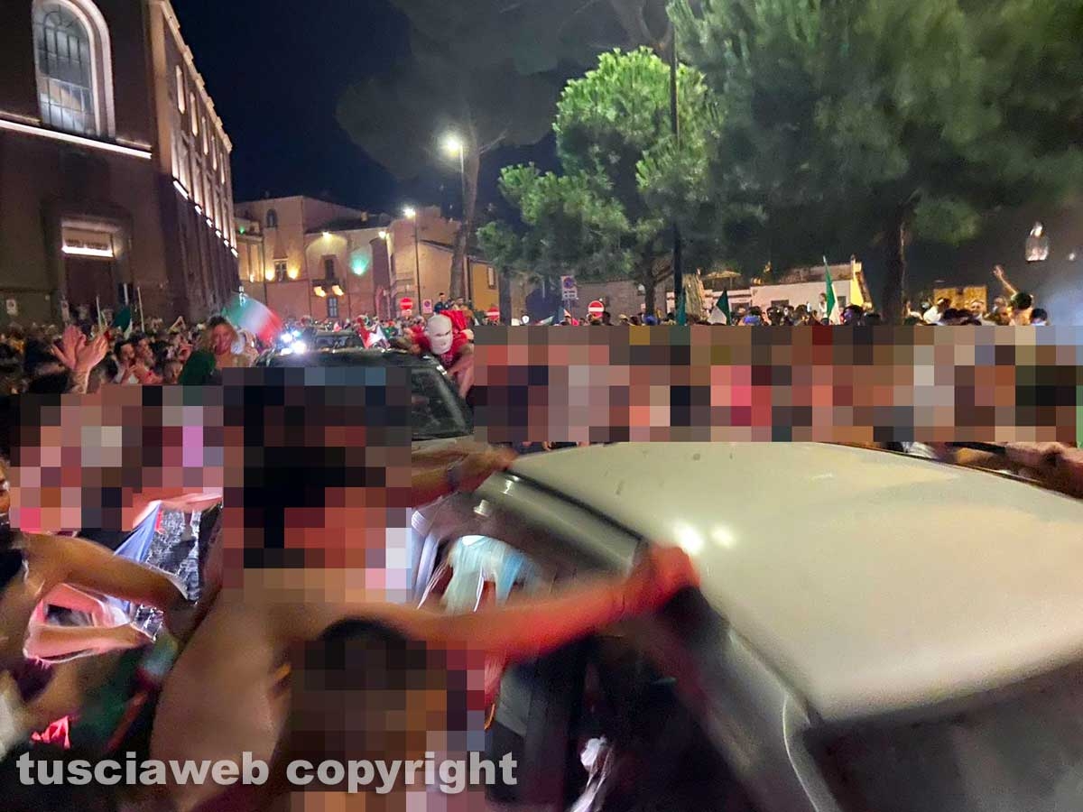 Viterbo - Europei di calcio - Un colpo di pistola in via Ascenzi
