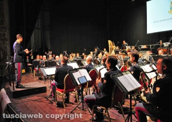 Il concerto della Cri con la banda musicale della polizia di stato