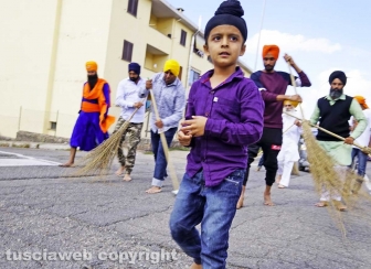 Il corteo dei sikh