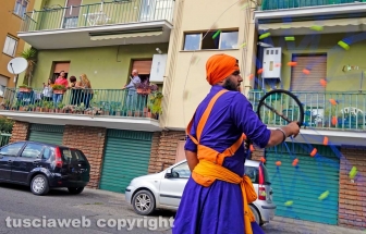 Il corteo dei sikh