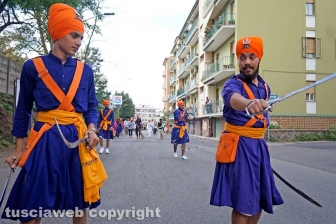 Il corteo dei sikh
