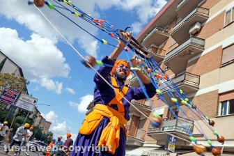 Il corteo dei sikh