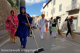 Il corteo dei sikh