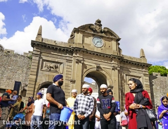 Il corteo dei sikh