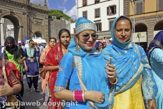 Il corteo dei sikh