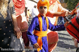 Il corteo dei sikh