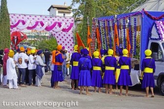 Il corteo dei sikh