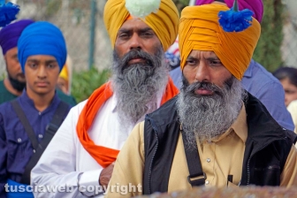 Il corteo dei sikh
