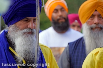 Il corteo dei sikh