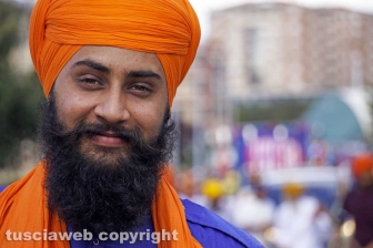 Il corteo dei sikh